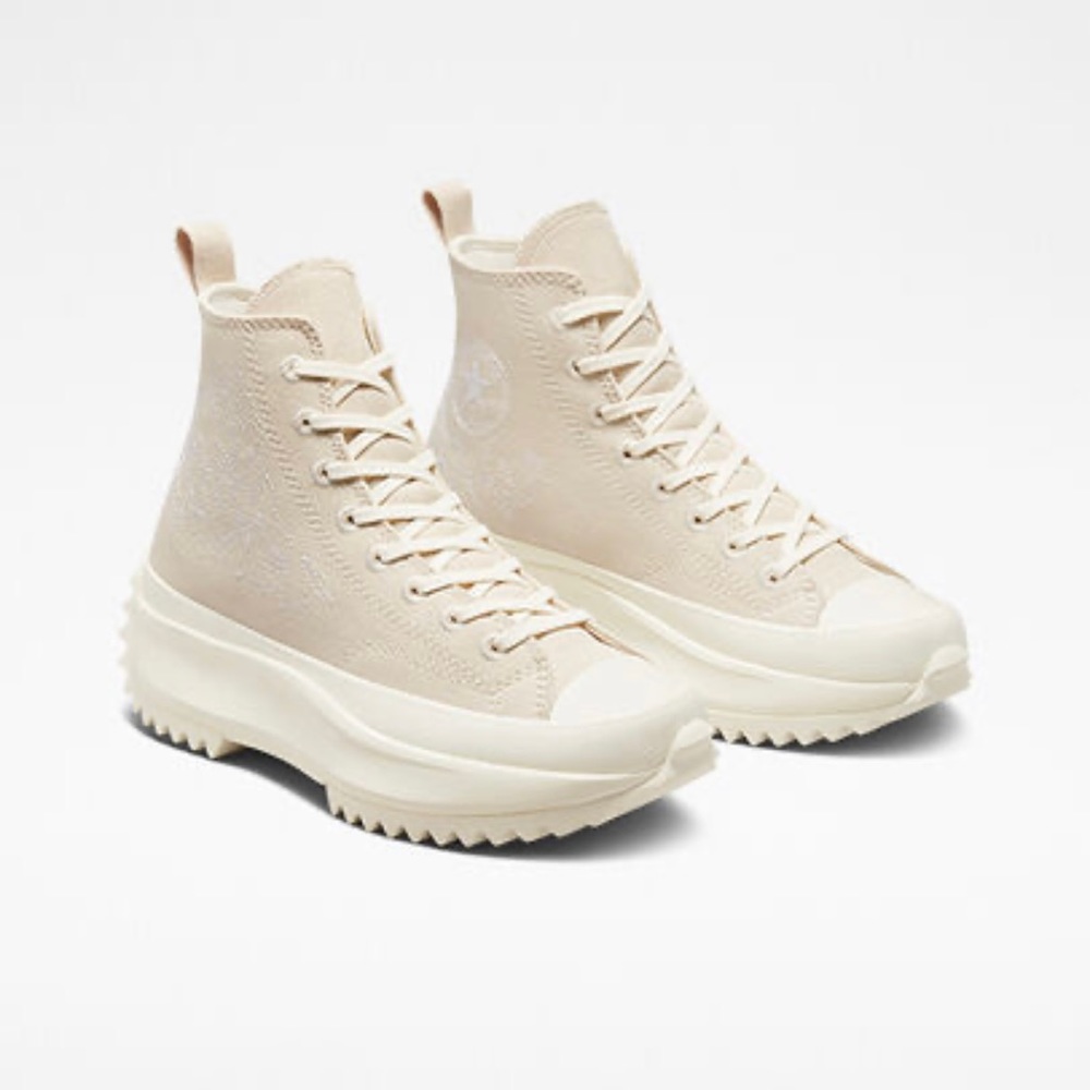 Converse Run Star Hike Platform Embroidered Floral Hightop Sneakers